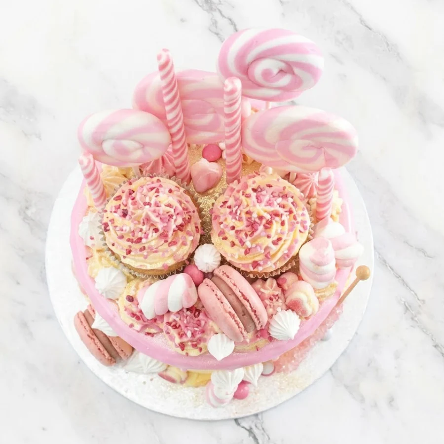 California Girl Drip Lollipop Cake - Image 3