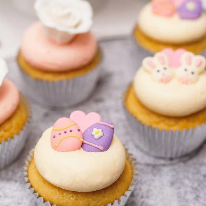 Easter Bunny Maison de L'Amour - Image 3