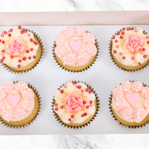 Vintage Charm Cupcakes - Image 2